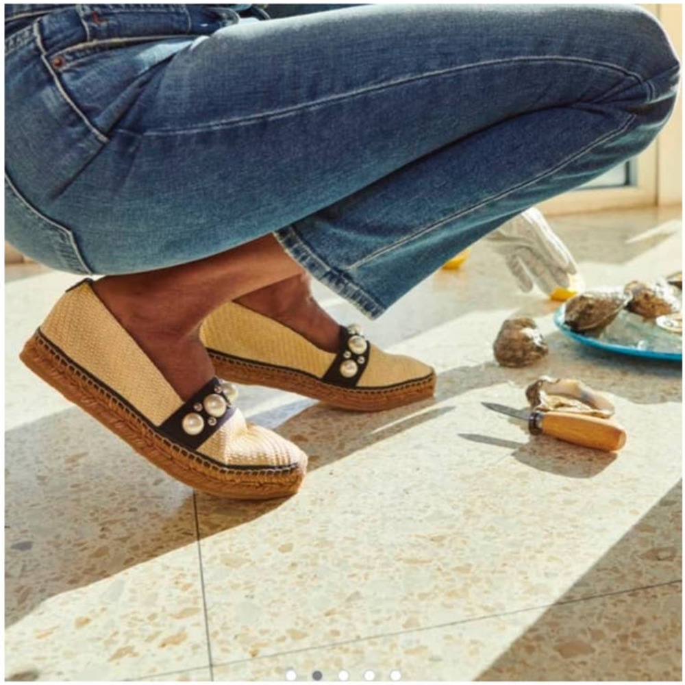 Jimmy Choo Dru Espadrilles Raffia Flats with Pearls in Natural/Black Size 37